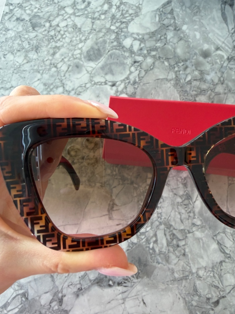 Fendi Monogram Sunglasses - Picture 6 of 8